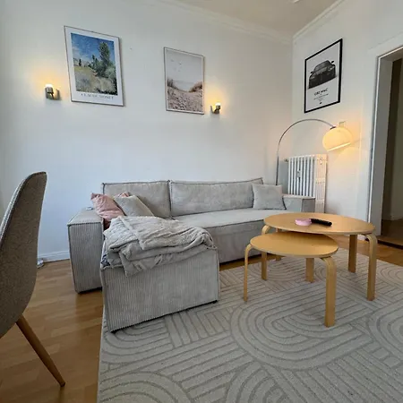 2 - Stilvoller Altbau Im Herzen Kiels דירה קיל