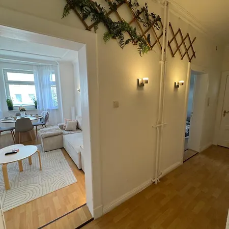 2 - Stilvoller Altbau Im Herzen Kiels דירה *