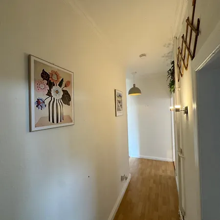 2 - Stilvoller Altbau Im Herzen Kiels דירה קיל